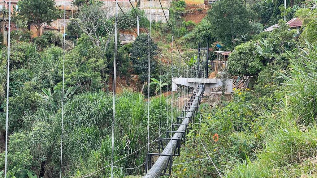 Alcantarillado aéreo de Medellín