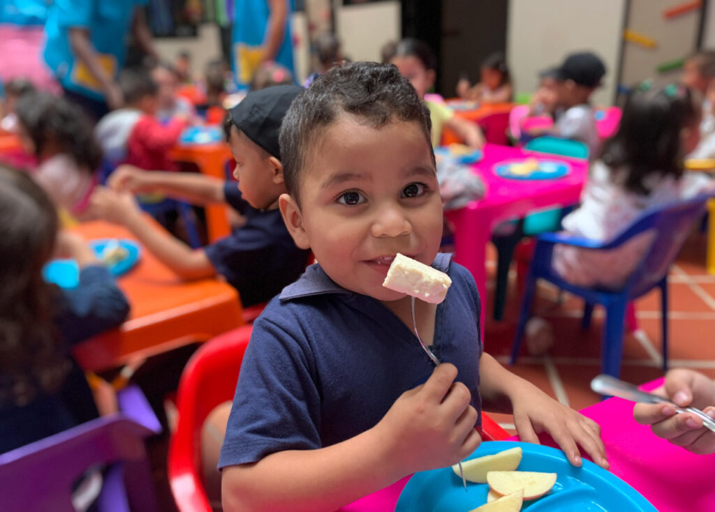 Gracias al trabajo con educadores físicos, Medellín disminuyó en un 65 % el sobrepeso en niños y niñas de Buen Comienzo en 2023