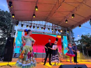 Colombia Canta y Encanta - Escenario Futuro de la Feria de las Flores 2023.