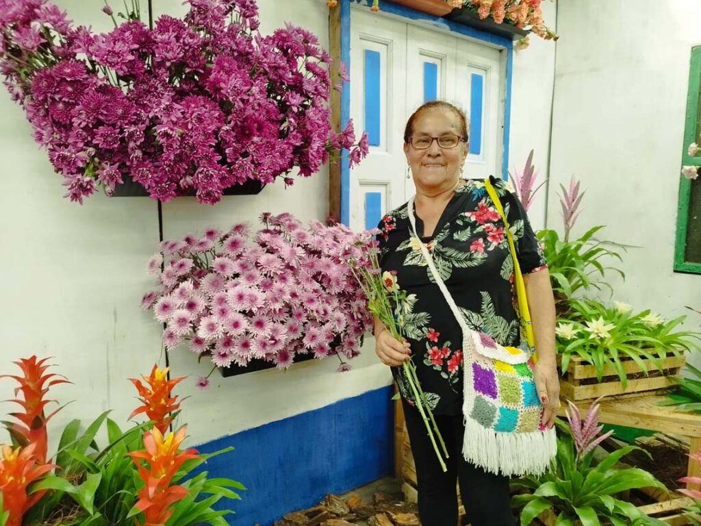 El Vásquez se viste de flores