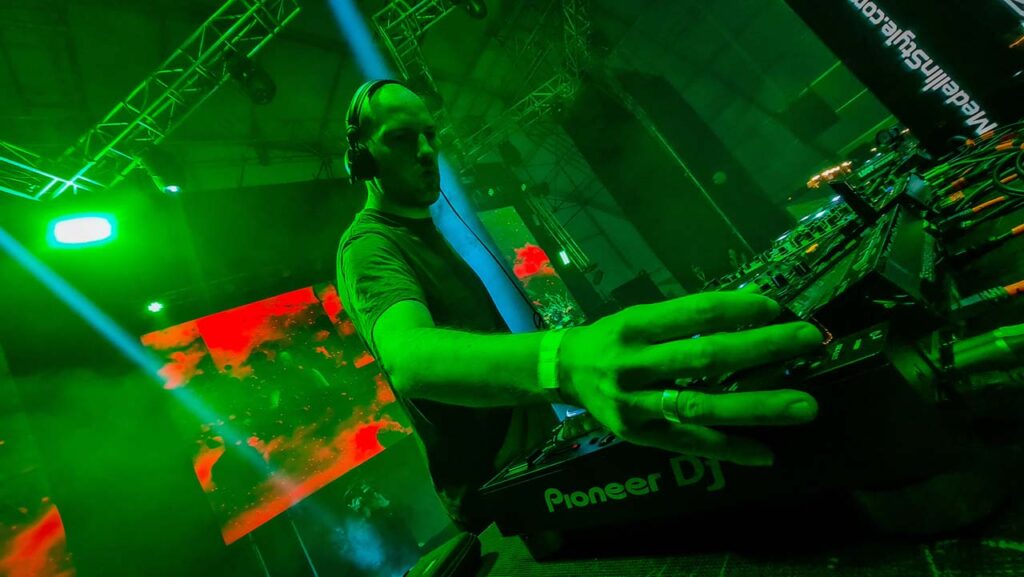 Escenario Colombia - Música electrónica