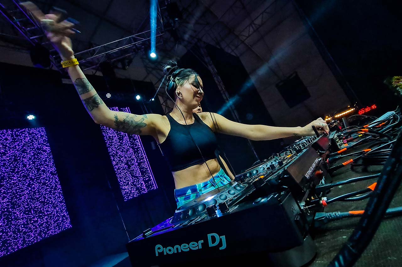 Escenario Colombia - Música electrónica