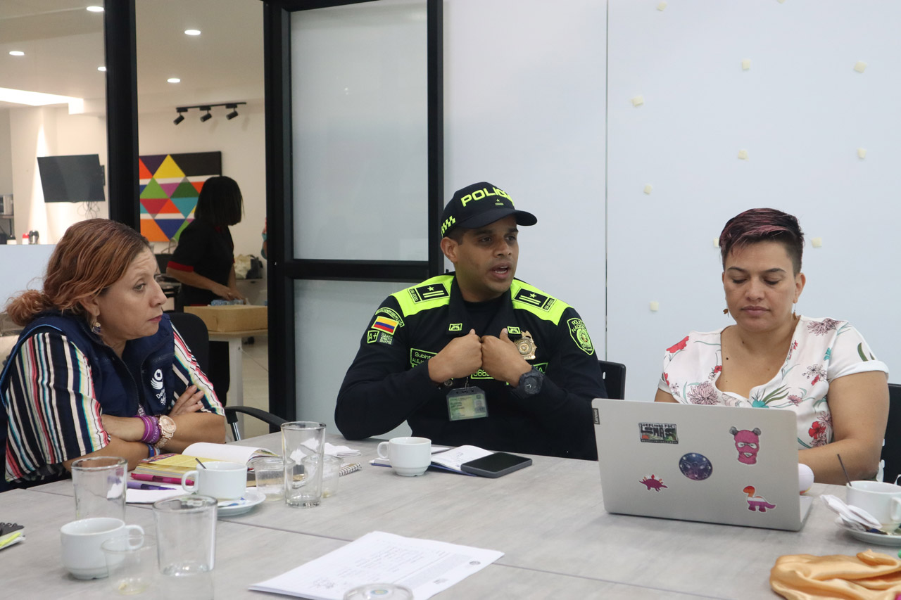 Avanza la construcción de un protocolo para proteger los derechos de las mujeres trans trabajadoras sexuales Avanza la construcción de un protocolo para proteger los derechos de las mujeres trans trabajadoras sexuales