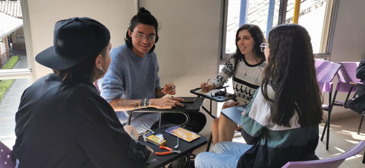 Tramobots con residuos electrónicos