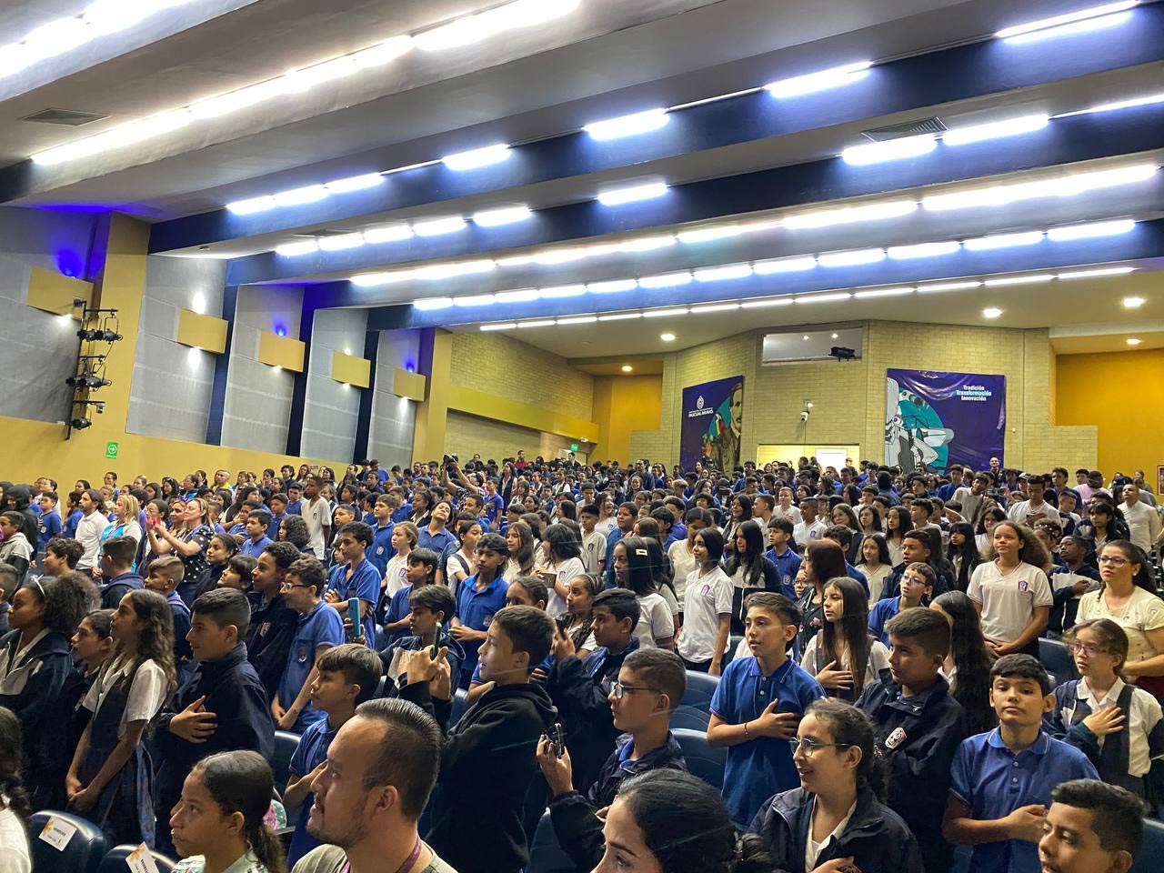 La Fundación Empresarios por la Educación destaca al Distrito de Medellín por sus avances en este tema