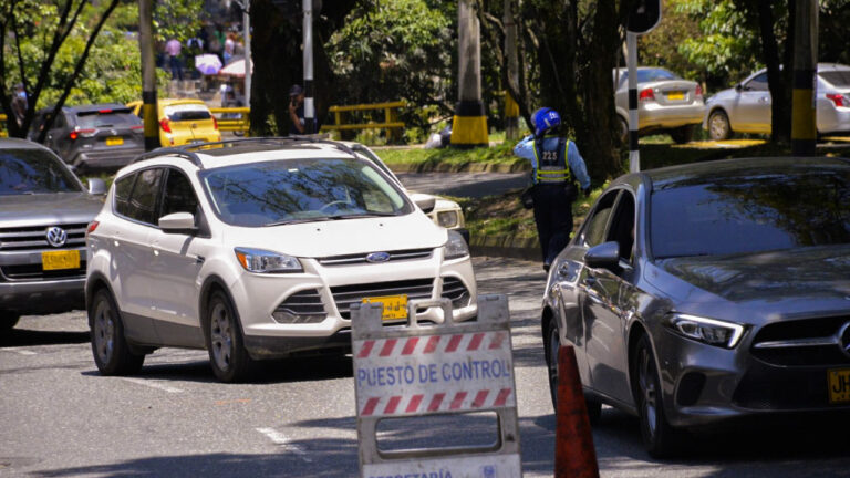 El Distrito continuará recibiendo las solicitudes para la exención de Pico y Placa de vehículos híbridos eléctricos