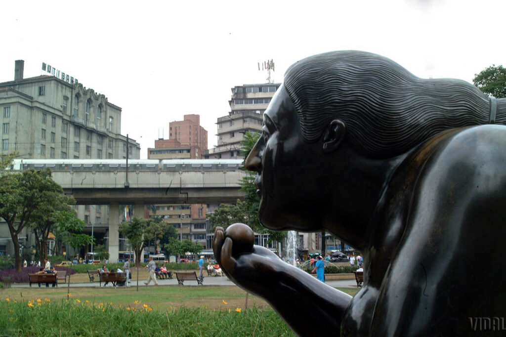 Obra Fernando Botero en Plaza Botero - Foto Carlos Vidal