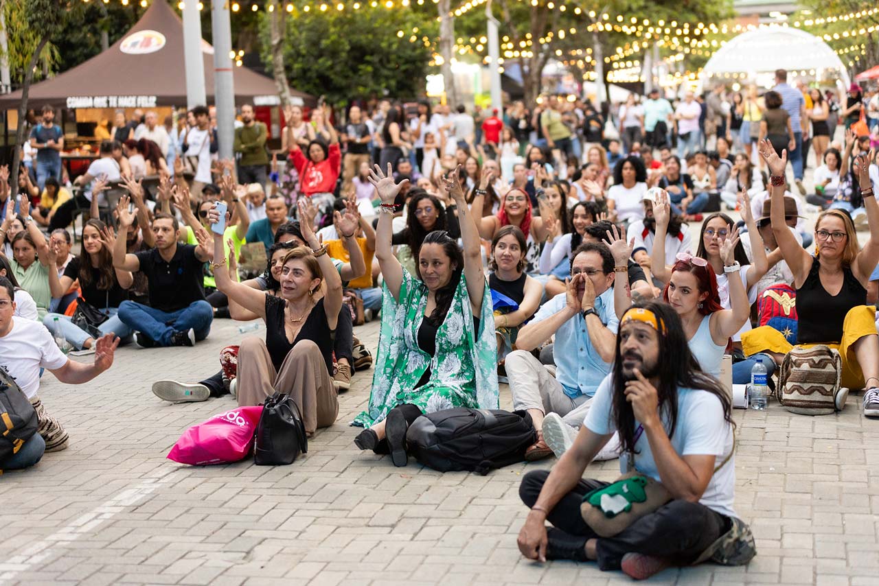 Con 525.000 asistentes finalizó la edición 17 de la Fiesta del Libro y la Cultura de Medellín Con 525.000 asistentes finalizó la edición 17 de la Fiesta del Libro y la Cultura de Medellín