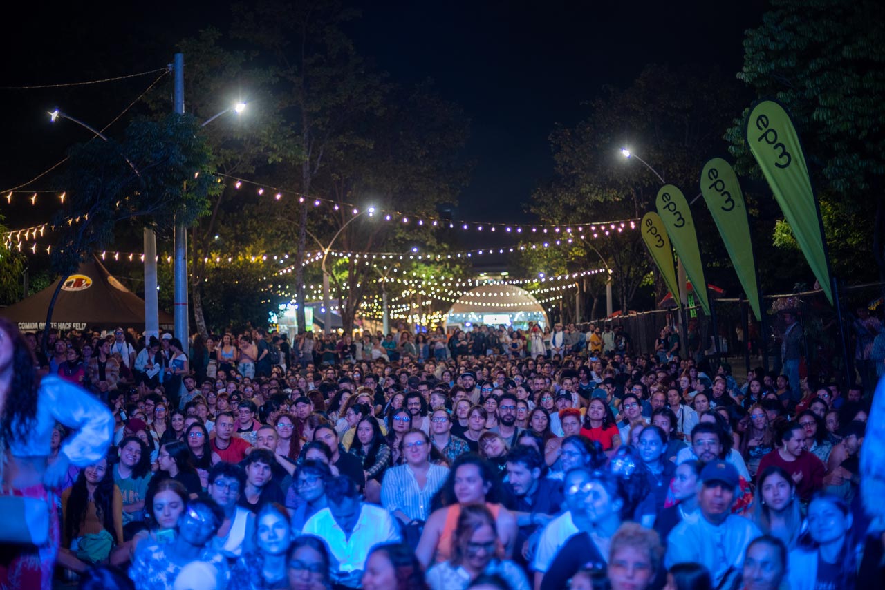Con 525.000 asistentes finalizó la edición 17 de la Fiesta del Libro y la Cultura de Medellín Con 525.000 asistentes finalizó la edición 17 de la Fiesta del Libro y la Cultura de Medellín