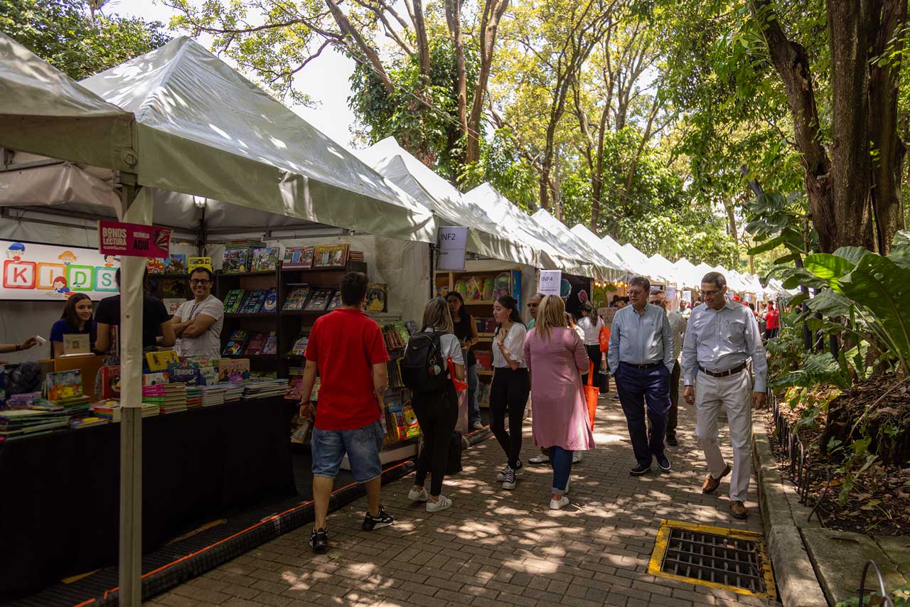 Con 525.000 asistentes finalizó la edición 17 de la Fiesta del Libro y la Cultura de Medellín Con 525.000 asistentes finalizó la edición 17 de la Fiesta del Libro y la Cultura de Medellín