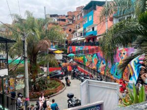 En el cuatrienio, Medellín tuvo la tasa de desempleo más baja en la historia, rompió récords en turismo y 72.000 personas aprendieron a crear y a emprender con tecnología