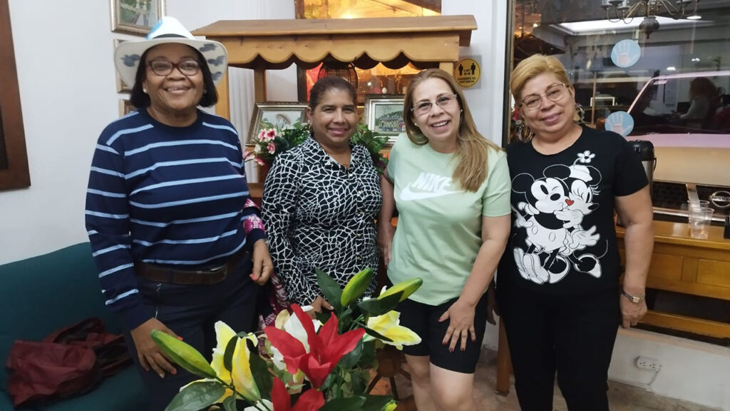 Celsa Ríos, Doris Brown, Alba Barroso.