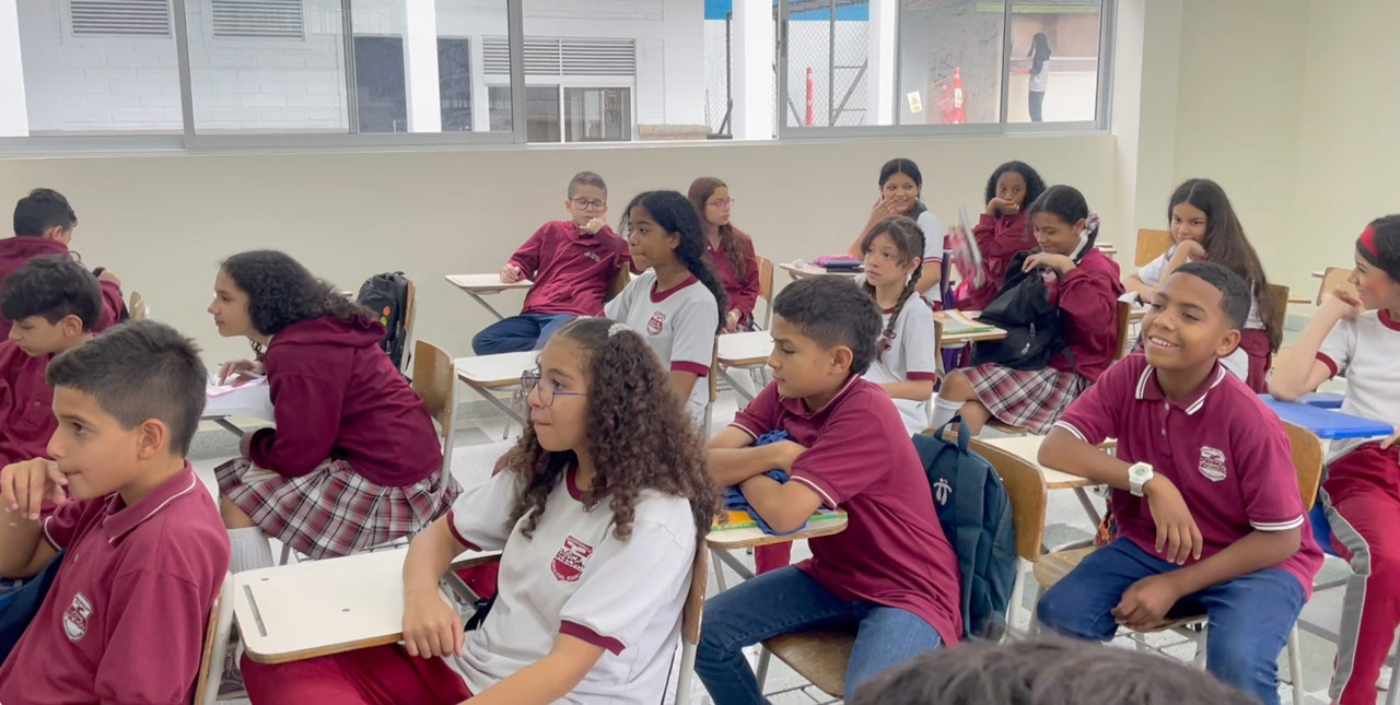 Las 228 instituciones educativas oficiales de Medellín iniciaron el proceso de matrícula para 2024 Las 228 instituciones educativas oficiales de Medellín iniciaron el proceso de matrícula para 2024