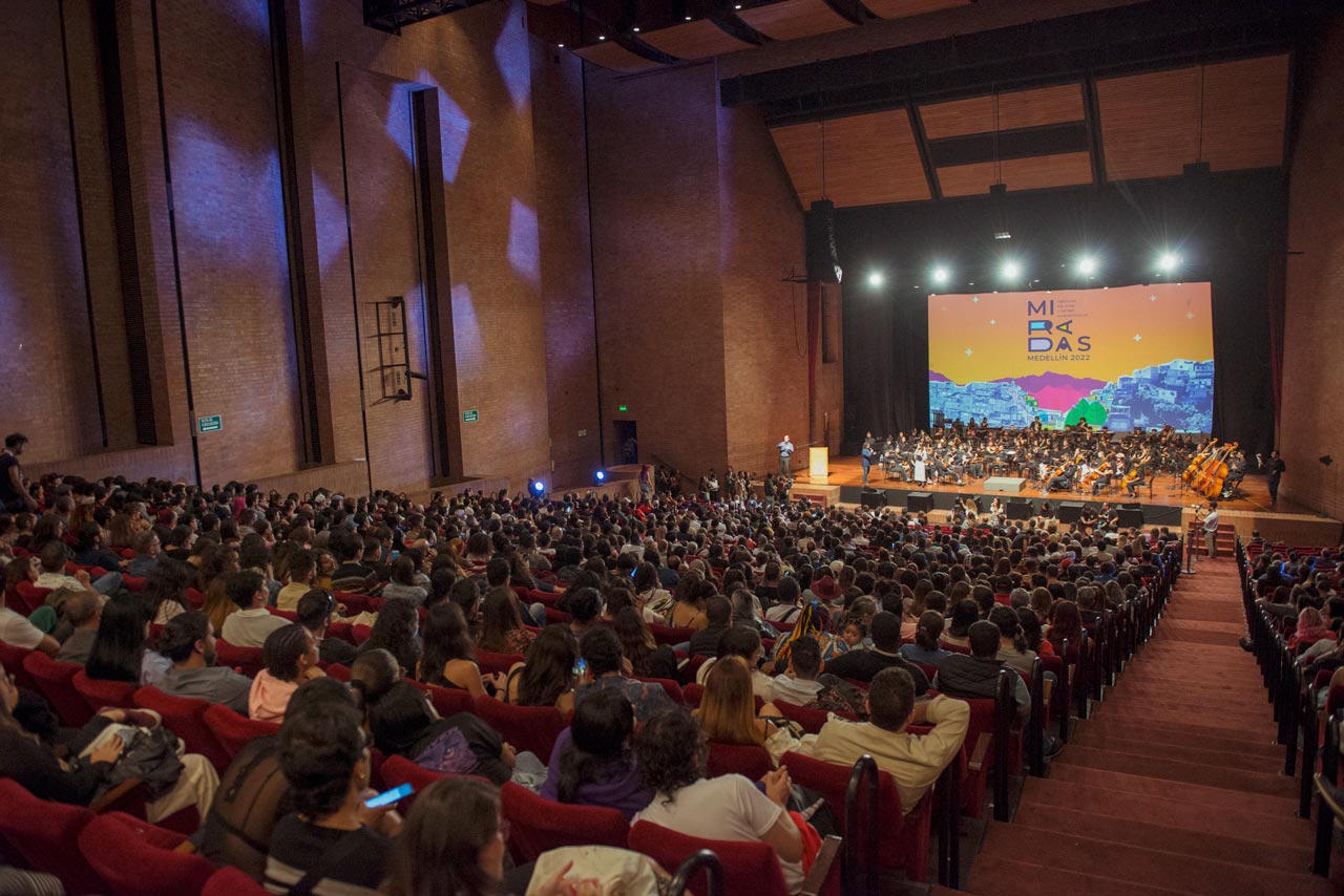 Se abre el último llamado de Miradas Medellín para conformar el Jurado Joven, talleres de formación y acreditaciones Se abre el último llamado de Miradas Medellín para conformar el Jurado Joven, talleres de formación y acreditaciones