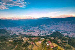Tres planes turísticos para disfrutar en Medellín: cultura, arte transformación y naturaleza