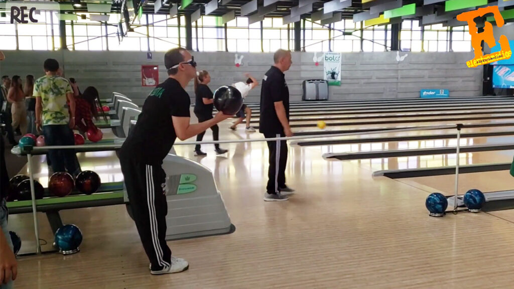 Practicante de bolos asistido - Escuelas Populares del Deporte