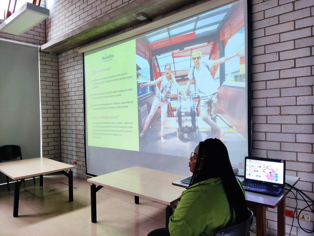 En Medellín, el universo de los turistas es inteligente