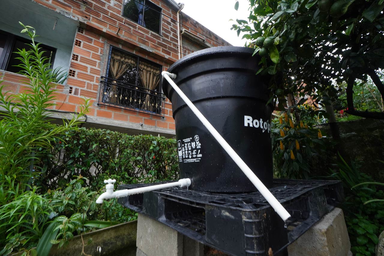 Más de 5.000 familias de Medellín se benefician con la estrategia Hogares Sostenibles Más de 5.000 familias de Medellín se benefician con la estrategia Hogares Sostenibles