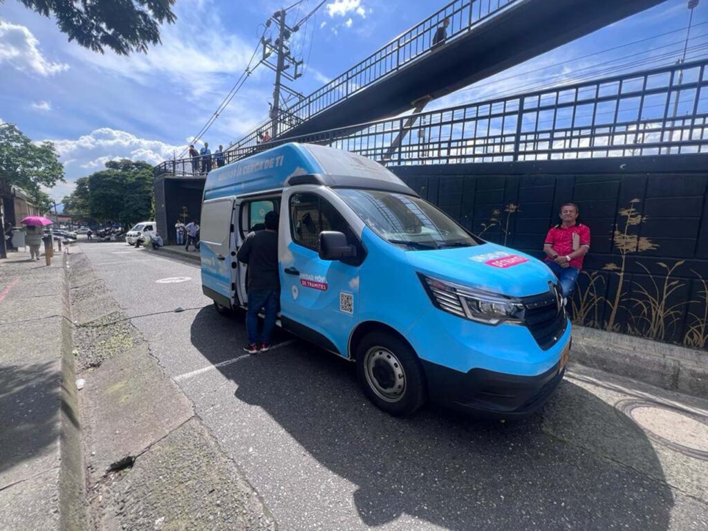 Unidad Móvil para trámites de Movilidad de Medellín