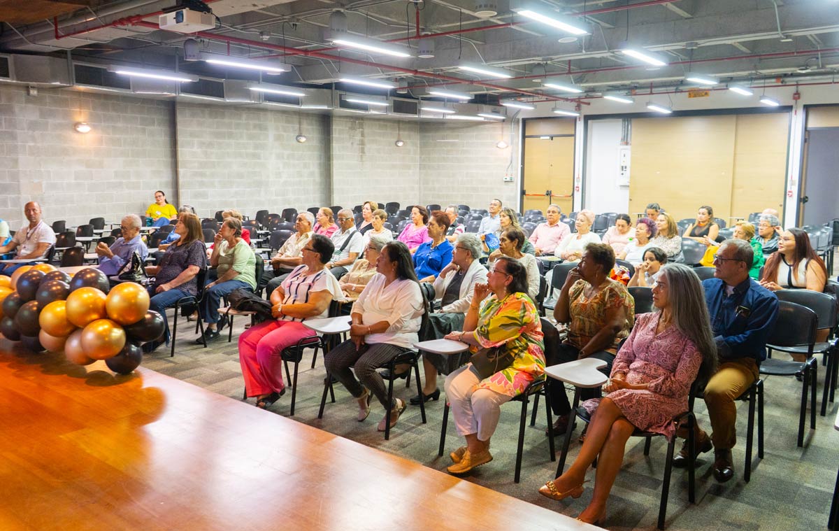 Capacitación personas mayores en TICs
