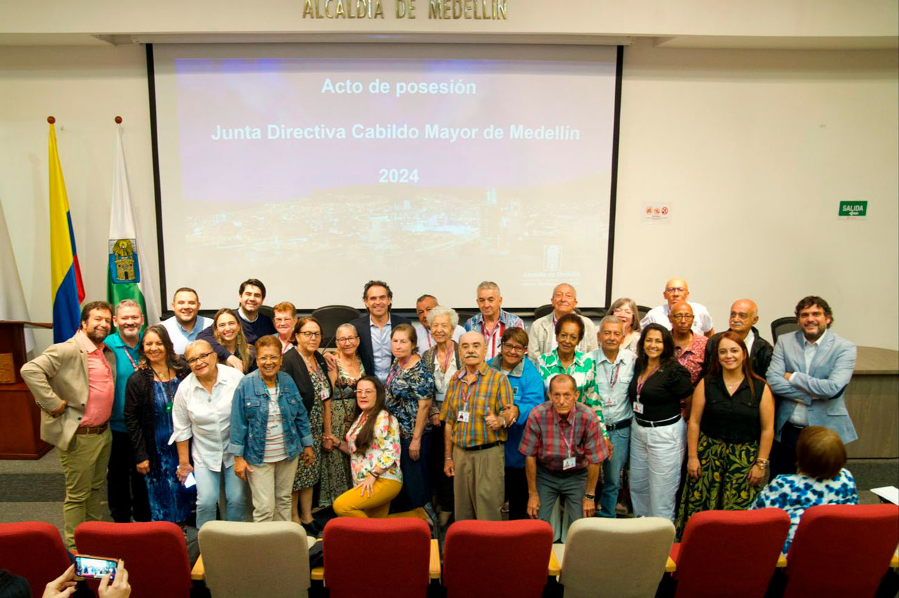 Alcalde Federico Gutiérrez instaló el Cabildo Mayor con un llamado a construir conjuntamente el Plan de Desarrollo