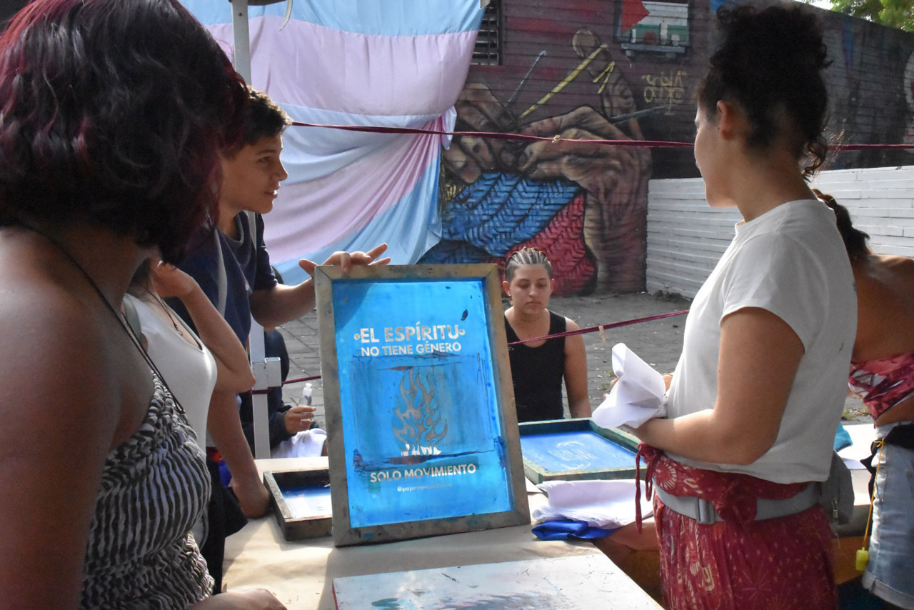 La Alcaldía de Medellín lidera feria de servicios para prevenir las violencias basadas en género