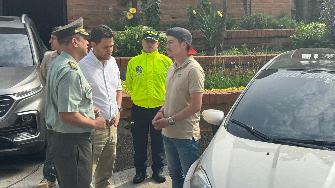 En Medellín fueron recuperados 10 vehículos de alta y media gama que habían sido hurtados mediante estafa en Bogotá En Medellín fueron recuperados 10 vehículos de alta y media gama que habían sido hurtados mediante estafa en Bogotá