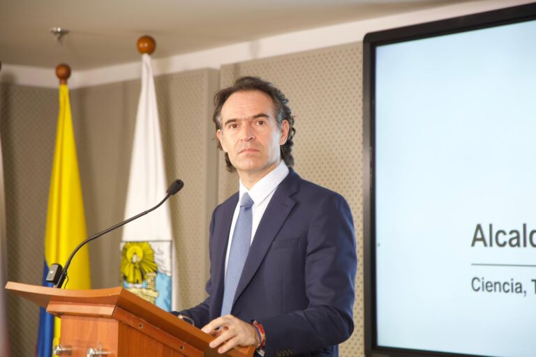 “Es fundamental que nos mantengamos unidos en la defensa de los recursos públicos”: alcalde Federico Gutiérrez Zuluaga