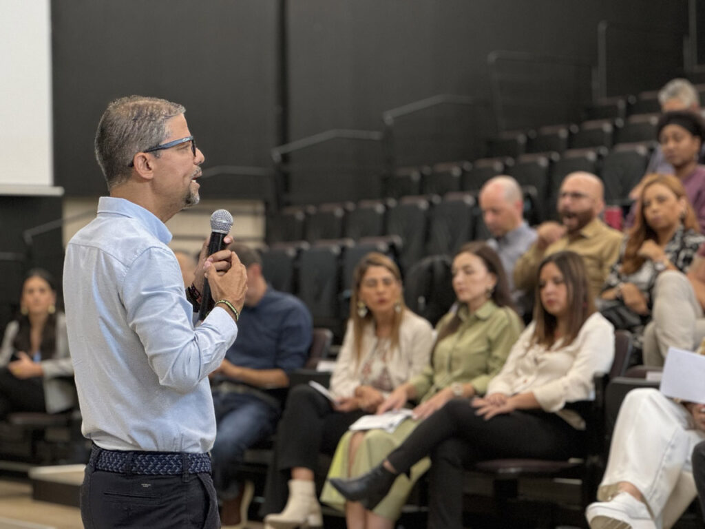 El Distrito presenta alianza público privada para la educación media en los colegios públicos El Distrito presenta alianza público privada para la educación media en los colegios públicos