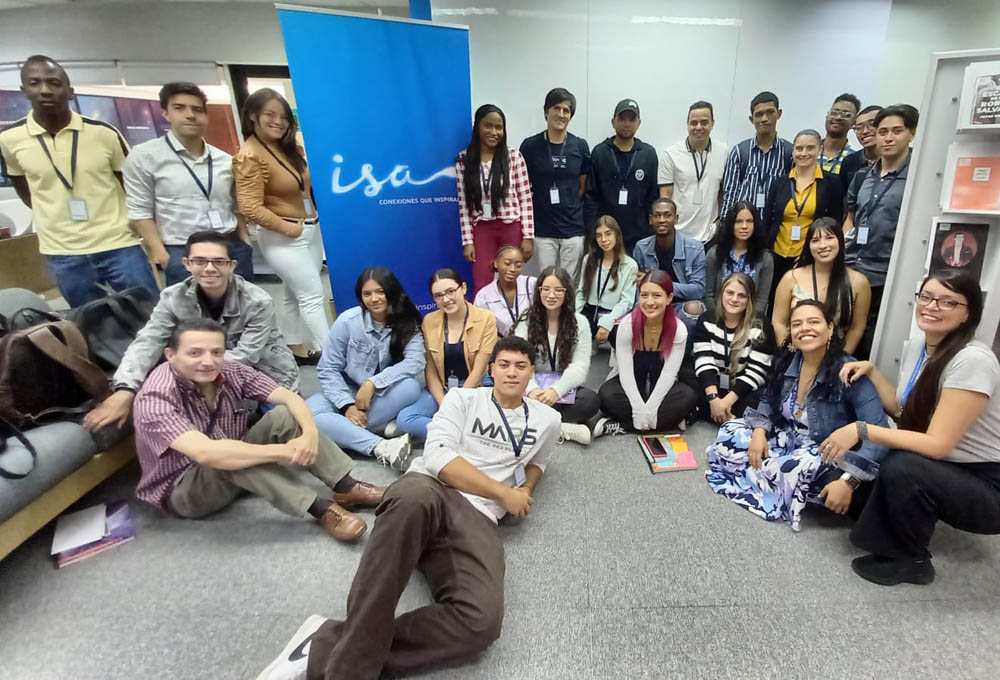 11.400 estudiantes y docentes del Distrito se han beneficiado con pasantías laborales del Comité Universidad Empresa Estado