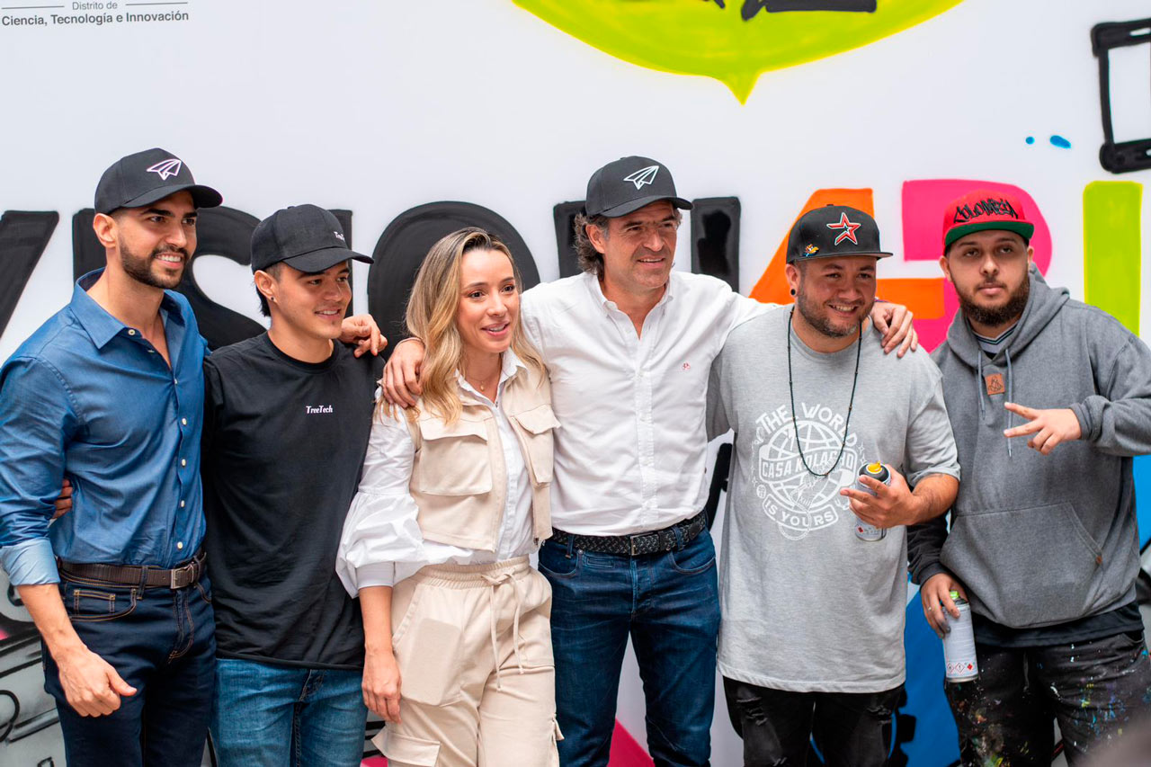 El Distrito ofrece más de 7.900 nuevas oportunidades para hacer estudios de postsecundaria