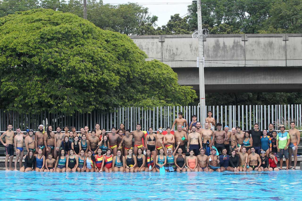 Deportistas formados en el Inder representarán a Colombia en el Mundial Juvenil de Hockey Subacuático en Malasia
