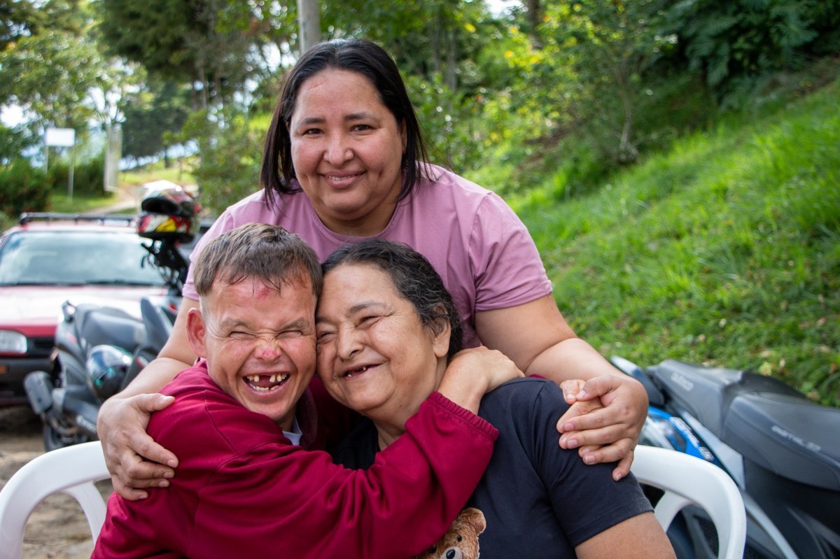 110 habitantes de calle con discapacidad y enfermedades mentales se reencontraron con sus familias