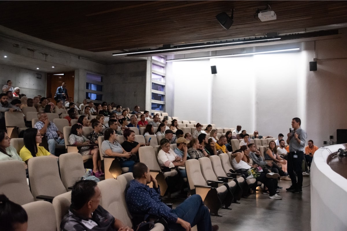 “Presupuesto Participativo no será para unos cuantos, sino para todos”: alcalde Federico Gutiérrez Zuluaga “Presupuesto Participativo no será para unos cuantos, sino para todos”: alcalde Federico Gutiérrez Zuluaga