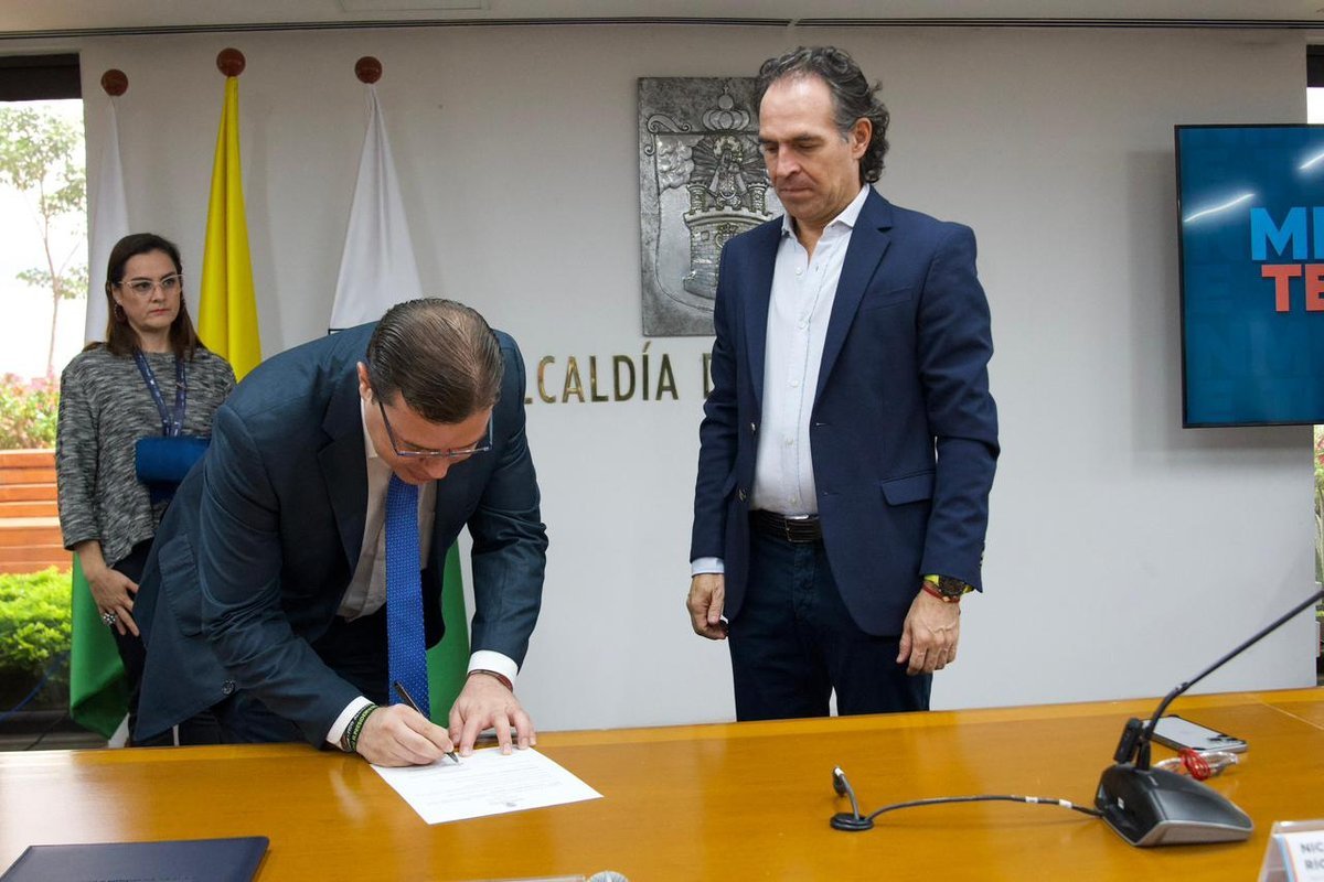 El alcalde Federico Gutiérrez Zuluaga posesionó a cinco corregidores El alcalde Federico Gutiérrez Zuluaga posesionó a cinco corregidores