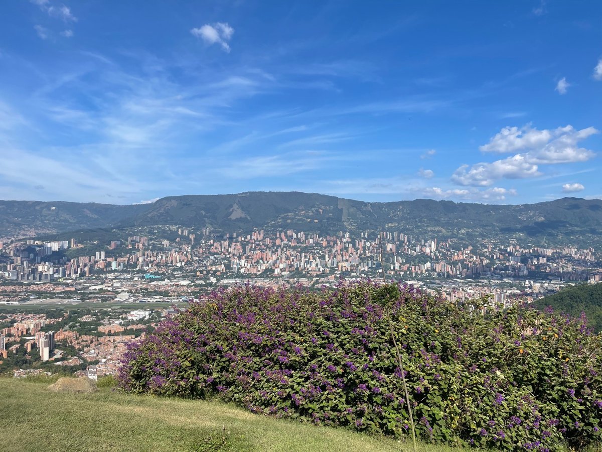 El Cerro de las Tres Cruces ya cuenta con oferta deportiva del Inder los sábados, domingos y festivos