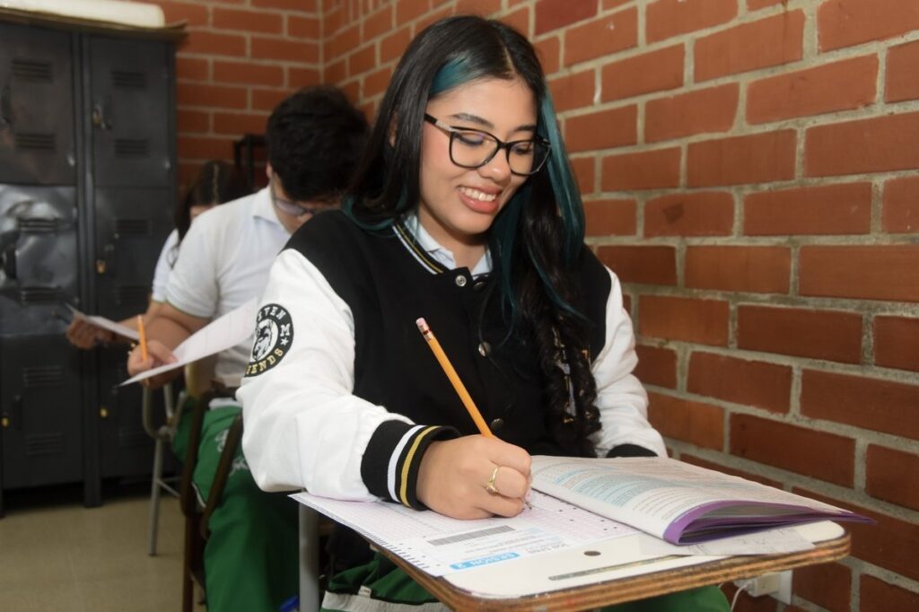 19.000 estudiantes de undécimo grado presentarán la prueba Saber 11 en Medellín