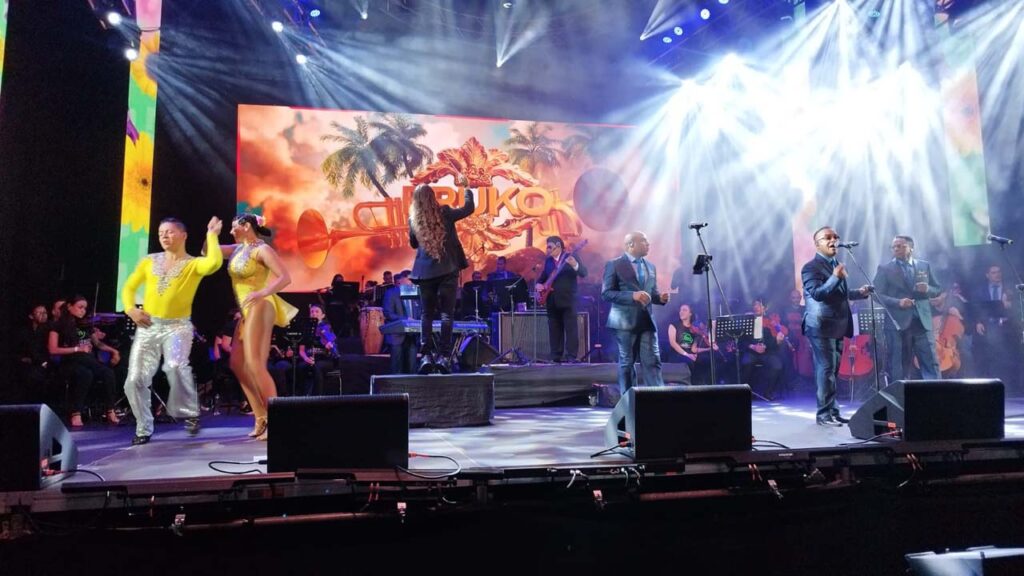 Fruko y sus tesos con la Orquesta Filarmónica de Medellín