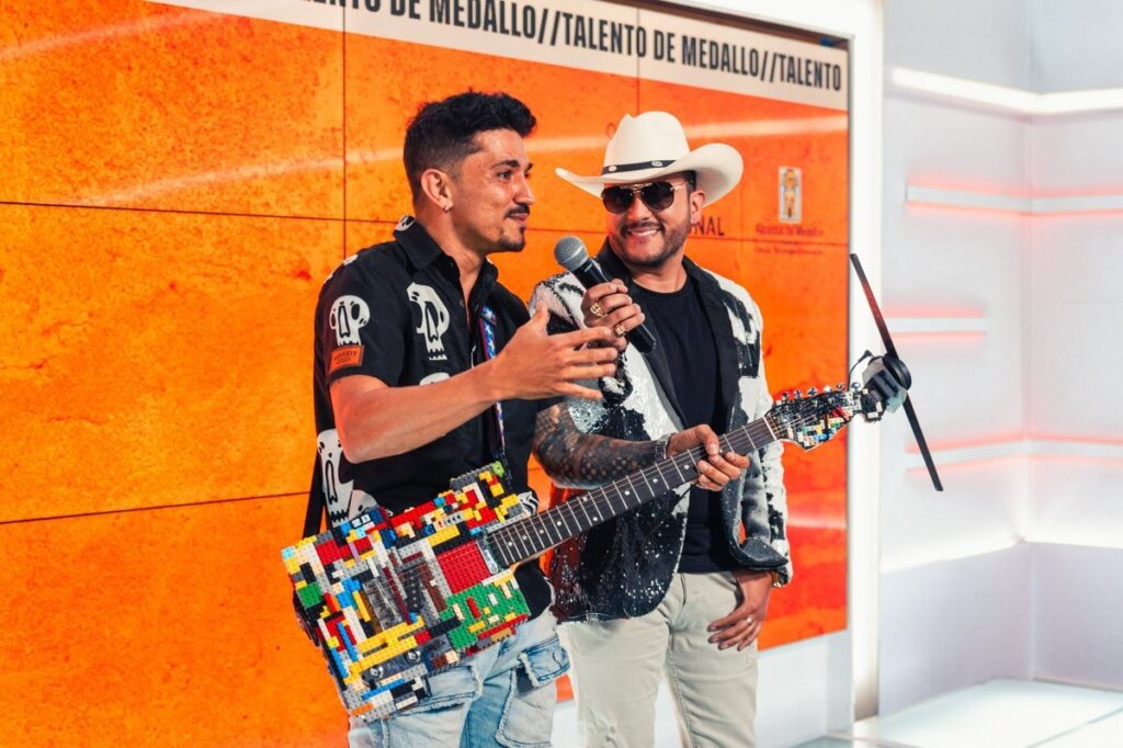 80 talentos emergentes inician su camino en la escena musical de Medellín