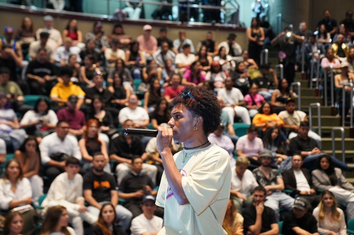 80 talentos emergentes inician su camino en la escena musical de Medellín 80 talentos emergentes inician su camino en la escena musical de Medellín