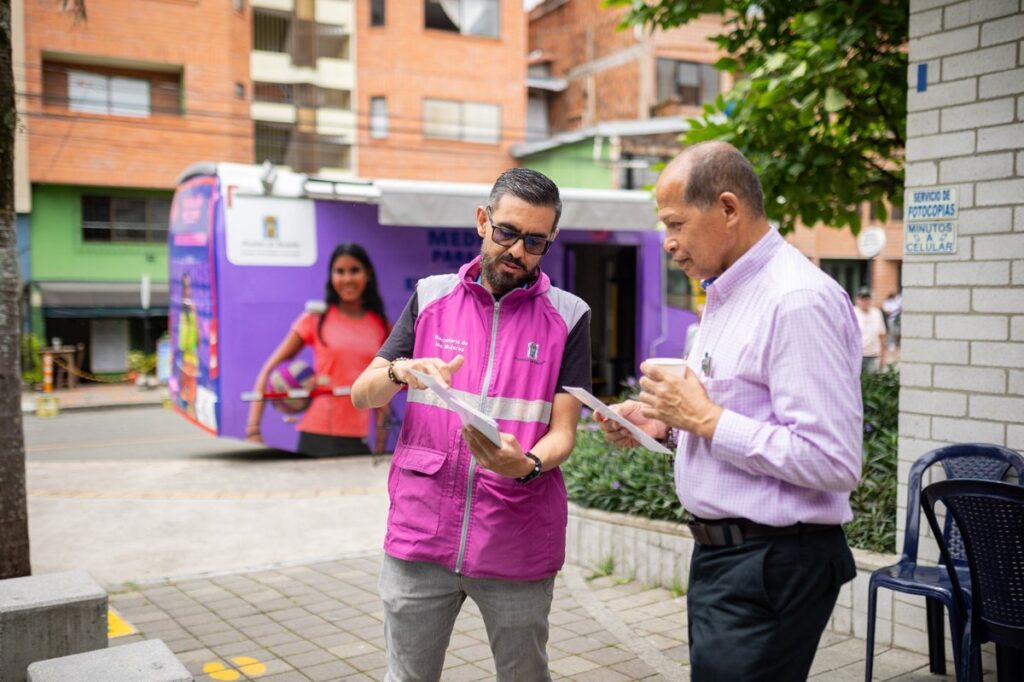 Unidad móvil recorrerá las calles de Medellín para ofrecer acompañamiento psicológico y jurídico a las mujeres