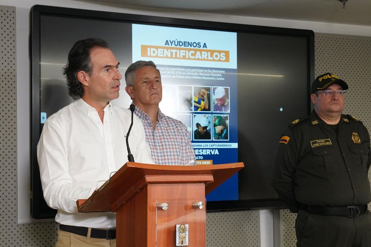 “Es absurdo que en algo que debería ser para el sano esparcimiento haya criminales que se escuden en ser hinchas para agredir a otros”: alcalde Federico Gutiérrez Zuluaga “Es absurdo que en algo que debería ser para el sano esparcimiento haya criminales que se escuden en ser hinchas para agredir a otros”: alcalde Federico Gutiérrez Zuluaga