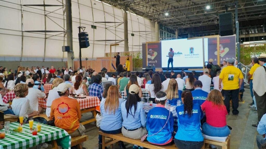 Medellín firma alianzas con el sector académico y con empresarios del turismo y la gastronomía