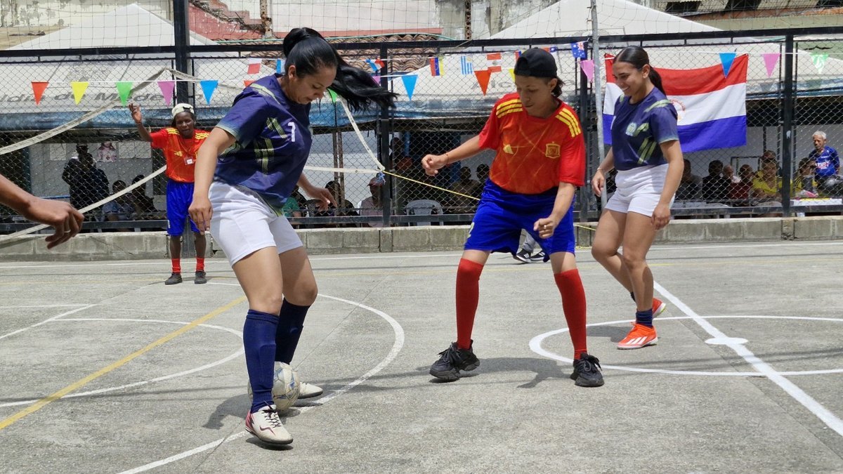 En Centro Día inició el Mundialito Femenino de la Inclusión