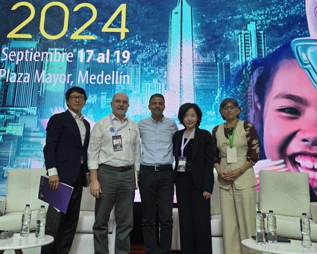 Hasta el 10 de octubre, docentes de Medellín podrán postularse para recibir el Reconocimiento Ser Mejor