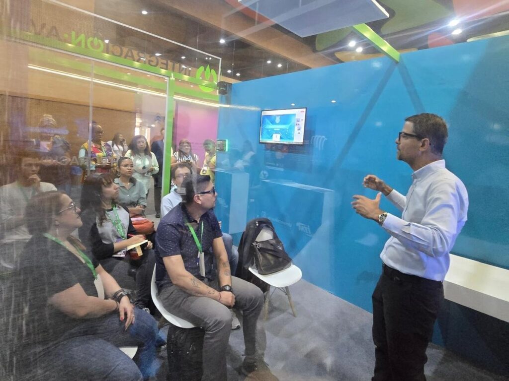 Hasta el 10 de octubre, docentes de Medellín podrán postularse para recibir el Reconocimiento Ser Mejor