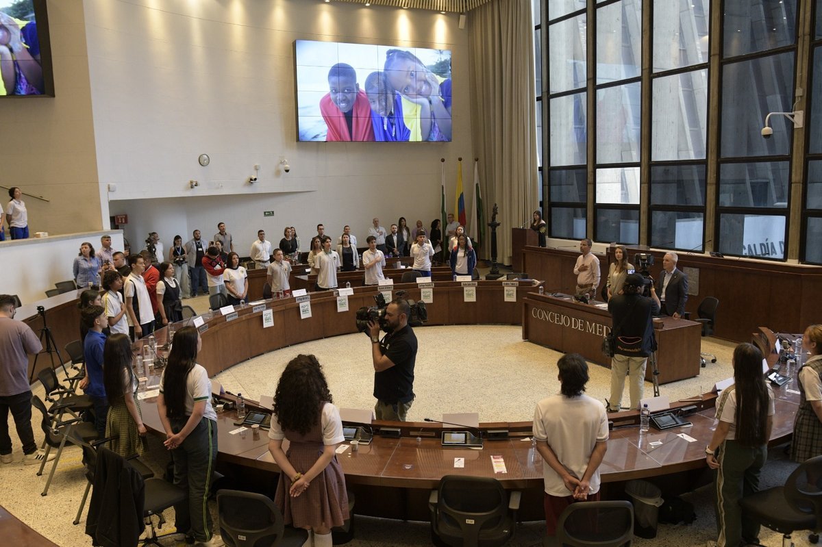 300 estudiantes de colegios oficiales de Medellín se formarán en debate y oratoria, bajo el modelo de las Naciones Unidas