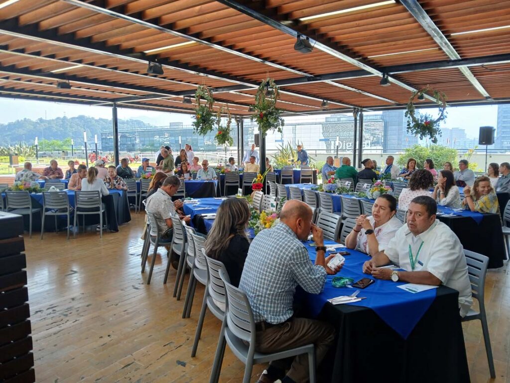 Evento de gratitud para los pensionados del Distrito