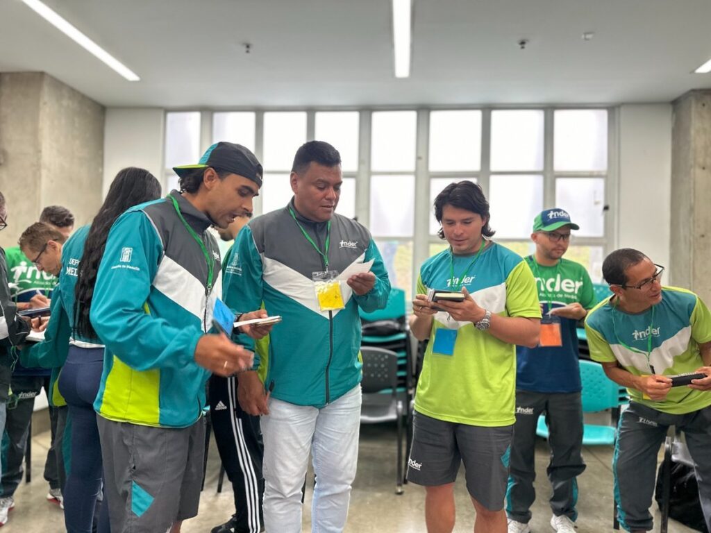 250 formadores de las Escuelas Populares del Deporte del Inder se capacitan para prevenir las violencias basadas en género