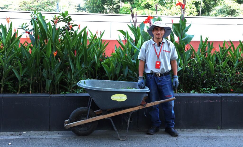 Jardinero Terminales Medellín